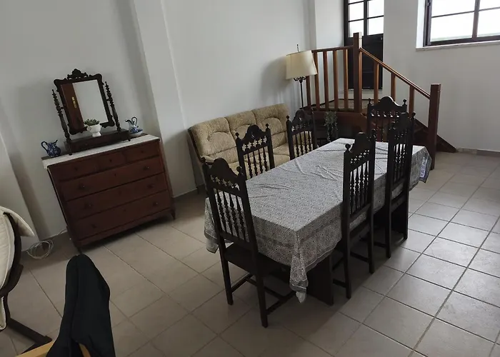 Praca E Canto Amoreira (Leiria)